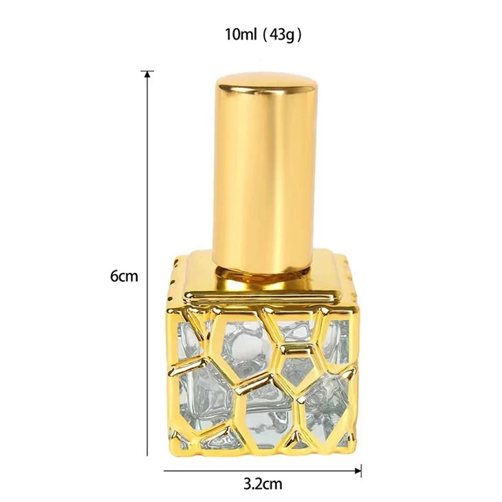 Piękne puste butelki perfum